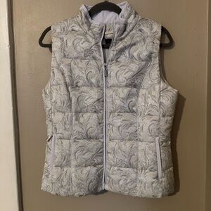 WHBM White & Silver Brocade Zip Puffy Vest Women's